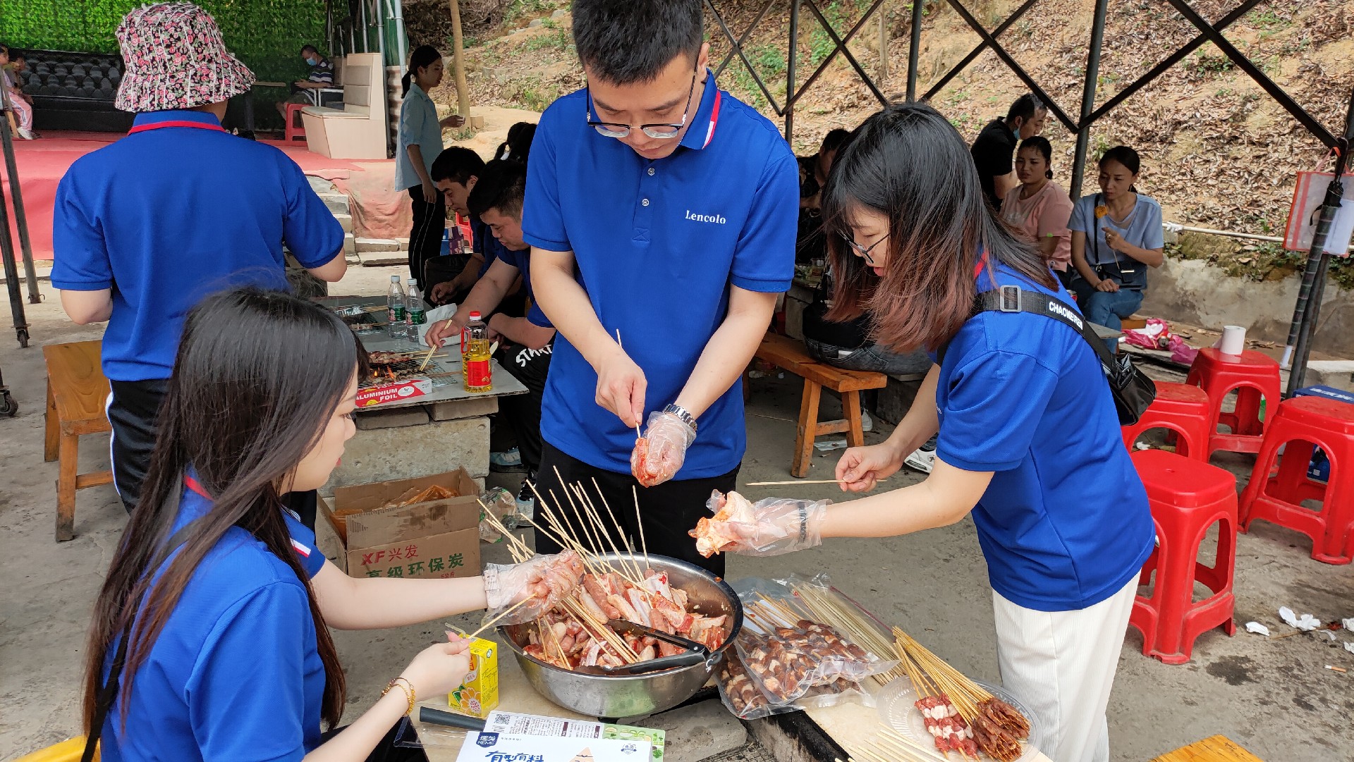 松湖騎行，穿樹飛花；農(nóng)家休閑，擁抱自然